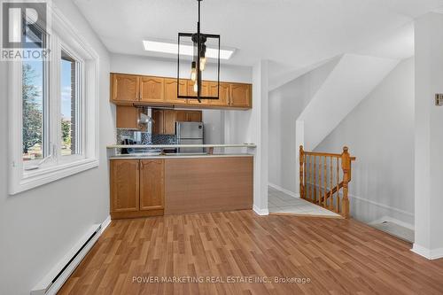 442 Briston Private, Ottawa, ON - Indoor Photo Showing Kitchen