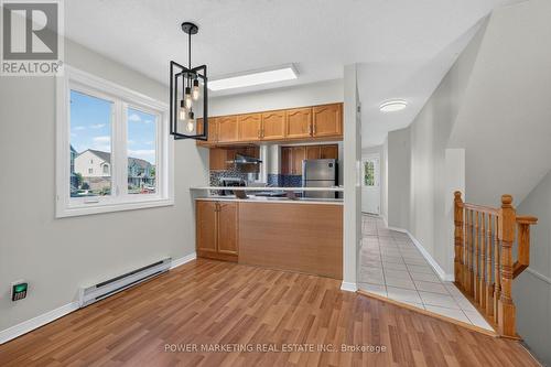442 Briston Private, Ottawa, ON - Indoor Photo Showing Kitchen
