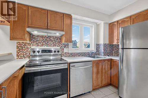 442 Briston Private, Ottawa, ON - Indoor Photo Showing Kitchen