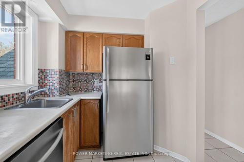442 Briston Private, Ottawa, ON - Indoor Photo Showing Kitchen