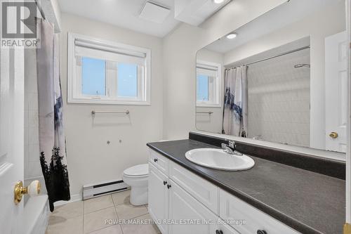 442 Briston Private, Ottawa, ON - Indoor Photo Showing Bathroom