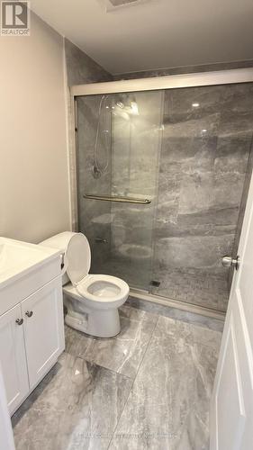 3336 Stoney Crescent, Mississauga, ON - Indoor Photo Showing Bathroom