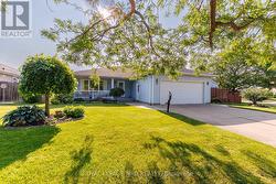 15 FOXHILL CRESCENT St. Catharines (Rykert/Vansickle), ON L2S 3T9