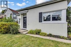 31 SCOTIA Avenue  Hamilton, ON L8K 4X4
