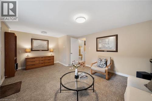 4 Patrice Court, Dundas, ON - Indoor Photo Showing Living Room