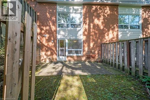 4 Patrice Court, Dundas, ON - Outdoor