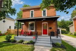 217 HEXAM STREET  Cambridge, ON N3H 4A3