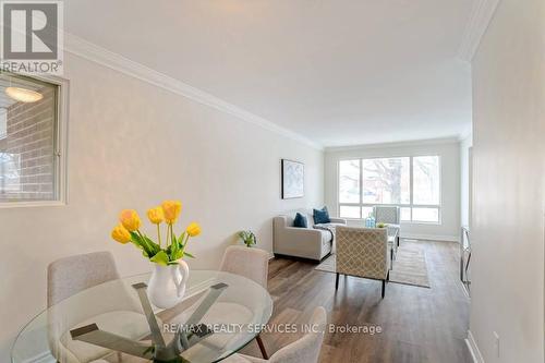 70 Montjoy Crescent, Brampton, ON - Indoor Photo Showing Dining Room
