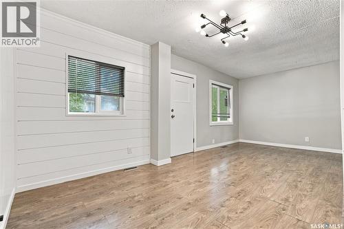 423 E Avenue S, Saskatoon, SK - Indoor Photo Showing Other Room