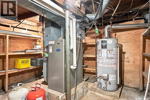 423 E Avenue S, Saskatoon, SK - Indoor Photo Showing Basement