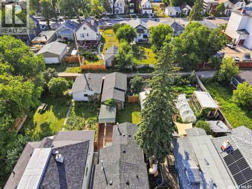 423 E Avenue S, Saskatoon, SK - Outdoor