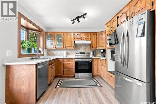 154 Delayen Crescent, Saskatoon, SK - Indoor Photo Showing Kitchen