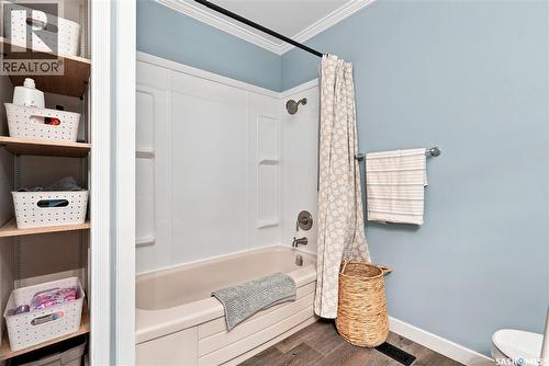 154 Delayen Crescent, Saskatoon, SK - Indoor Photo Showing Bathroom