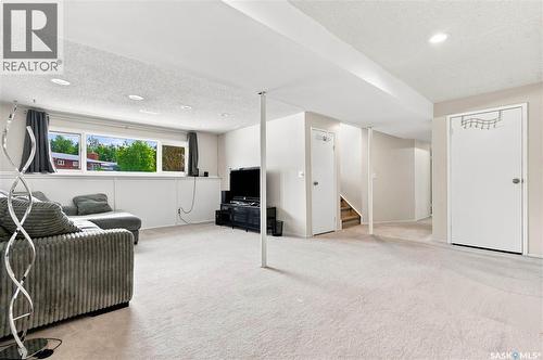154 Delayen Crescent, Saskatoon, SK - Indoor