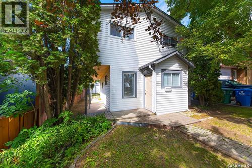 1017 J Avenue N, Saskatoon, SK - Outdoor