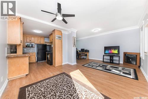 1017 J Avenue N, Saskatoon, SK - Indoor