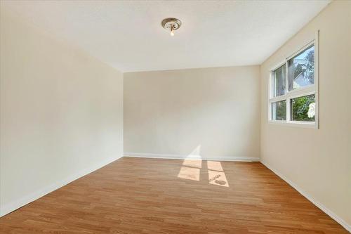 287 Boyd Avenue, Winnipeg, MB - Indoor Photo Showing Other Room