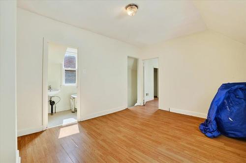 287 Boyd Avenue, Winnipeg, MB - Indoor