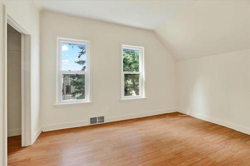287 Boyd Avenue, Winnipeg, MB - Indoor Photo Showing Other Room