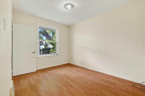 287 Boyd Avenue, Winnipeg, MB - Indoor Photo Showing Other Room