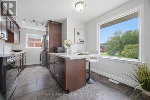 199 Allen Street E, Waterloo, ON - Indoor
