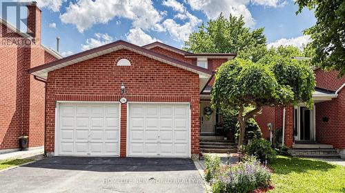 134 CROSBY AVENUE  Richmond Hill, ON L4C 9N5