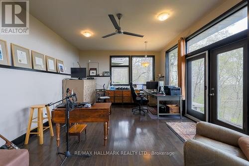 2 Ledge Road, Toronto, ON - Indoor