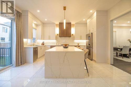 43 LONGWORTH AVENUE  Richmond Hill, ON L4E 1J2