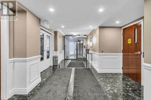406 - 356 Mcrae Drive, Toronto, ON - Indoor Photo Showing Other Room