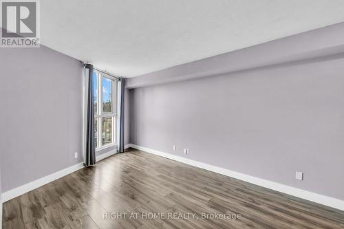 406 - 356 Mcrae Drive, Toronto, ON - Indoor Photo Showing Other Room