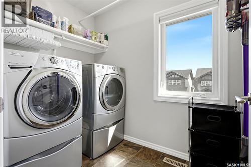 5306 Mcclelland Drive, Regina, SK - Indoor Photo Showing Laundry Room