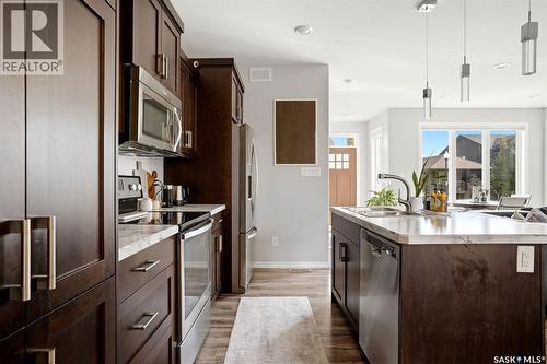 5306 Mcclelland Drive, Regina, SK - Indoor Photo Showing Kitchen With Upgraded Kitchen