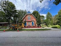 10 MILL STREET W  Springwater, ON L0L 1V0