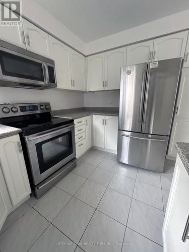 43 Falconridge Drive, Hamilton, ON - Indoor Photo Showing Kitchen
