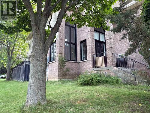 43 Falconridge Drive, Hamilton, ON - Outdoor