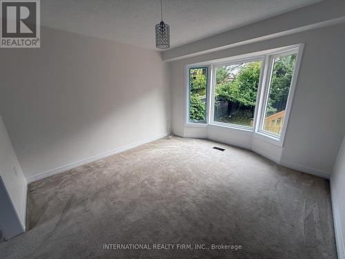 43 Falconridge Drive, Hamilton, ON - Indoor Photo Showing Other Room