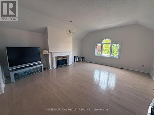 43 Falconridge Drive, Hamilton, ON - Indoor With Fireplace