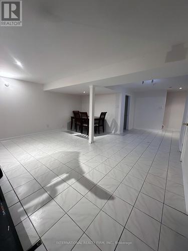 43 Falconridge Drive, Hamilton, ON - Indoor Photo Showing Other Room