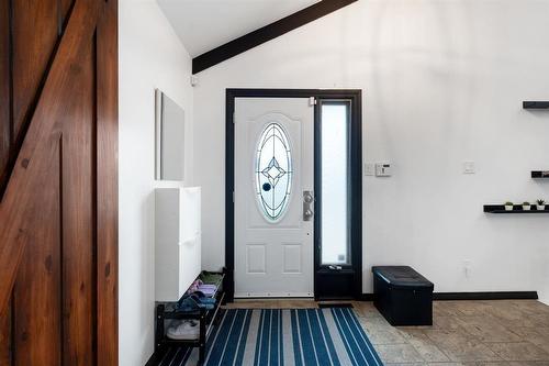 14 Mansard Close, Winnipeg, MB - Indoor Photo Showing Other Room