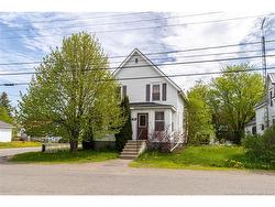 22 Bridge ST Apohaqui, NB E5P 3M6