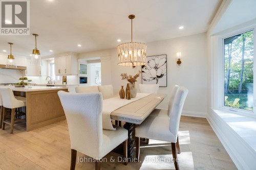 2340 Britannia Road, Burlington, ON - Indoor Photo Showing Dining Room
