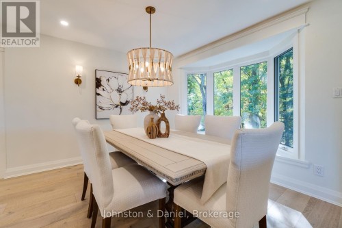 2340 Britannia Road, Burlington, ON - Indoor Photo Showing Dining Room