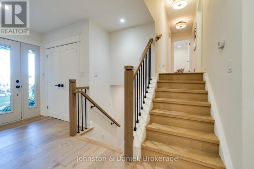 2340 Britannia Road, Burlington, ON - Indoor Photo Showing Other Room