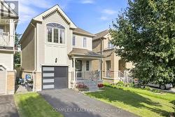 5 RICH CRESCENT  Whitby, ON L1P 1V9