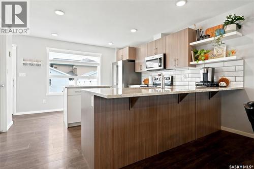 5485 Cade Street E, Regina, SK - Indoor Photo Showing Kitchen