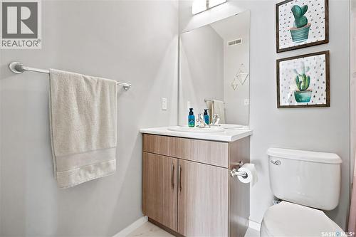 5485 Cade Street E, Regina, SK - Indoor Photo Showing Bathroom
