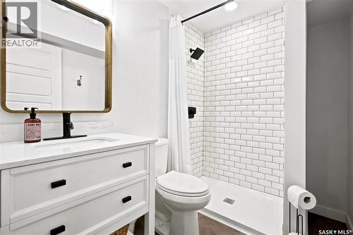 5485 Cade Street E, Regina, SK - Indoor Photo Showing Bathroom