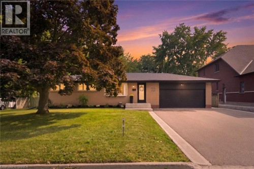 45 WAYNE Drive  Brantford, ON N3R 2Y8