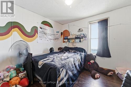 109 Goderich Street, Central Huron (Hullett), ON - Indoor Photo Showing Bedroom