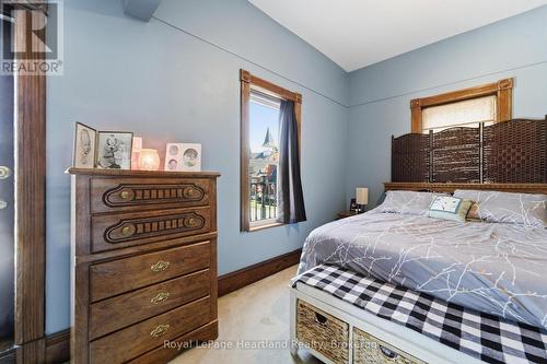 109 Goderich Street, Central Huron (Hullett), ON - Indoor Photo Showing Bedroom